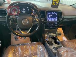 جیپ گراند شیرۆکی